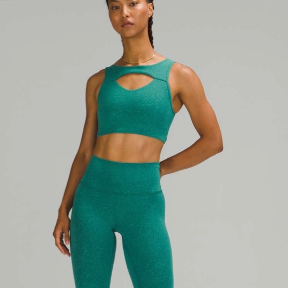 lulu lemon everlux cut out train bra size 6